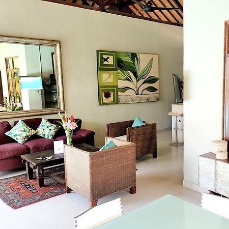Villa Taman Rahasia, Sitara Villa Group Семиньяк Экстерьер фото